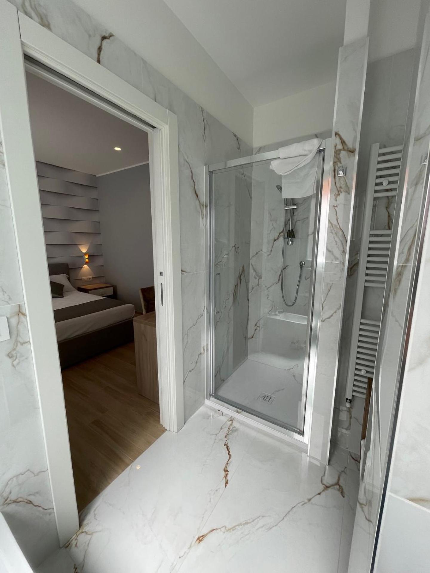 Martini Suite 2 Bari Luaran gambar