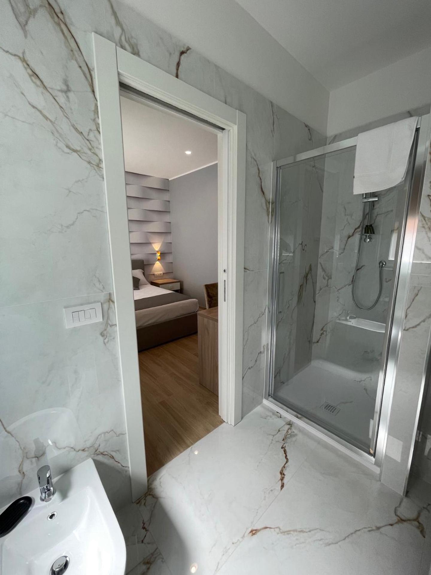 Martini Suite 2 Bari Luaran gambar