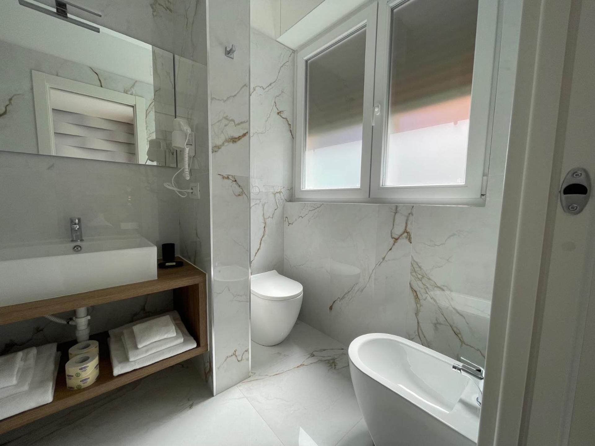 Martini Suite 2 Bari Luaran gambar